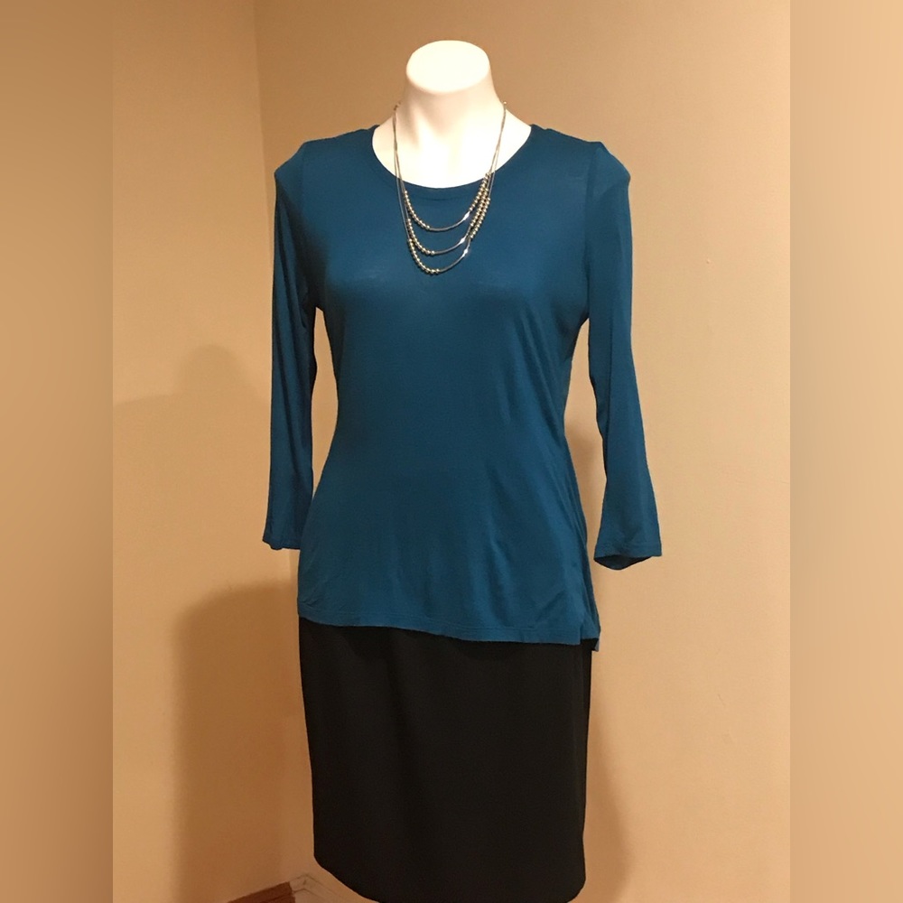Ann Taylor Blue Long Sleeves Lose Blouse Slit Back With Different Pattern Sz MP - Picture 1 of 8